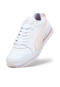 Buty do chodzenia damskie Puma St Runner V3 L. Zapięcie: sznurówki. Kolor: wielokolorowy, biały. Materiał: materiał, syntetyk. Szerokość cholewki: normalna. Sport: turystyka piesza