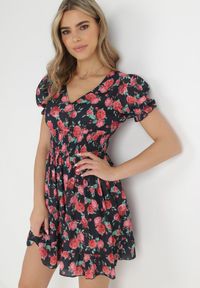 Born2be - Czarna Sukienka Aethiliana. Kolor: czarny. Długość rękawa: krótki rękaw. Długość: mini #1