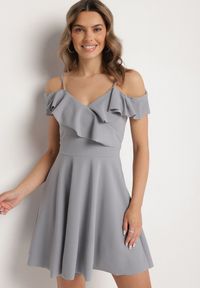 Born2be - Szara Sukienka Rozkloszowana na Ramiączkach z Falbankami Polauri. Okazja: na co dzień. Typ kołnierza: kołnierz z falbankami. Kolor: szary. Długość rękawa: na ramiączkach. Styl: klasyczny, casual, elegancki #3