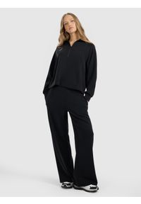 4f - 4F Bluza dresowa nierozpinana z modalem damska - czarna XXL. Okazja: na co dzień. Typ kołnierza: kołnierzyk stójkowy. Kolor: czarny. Materiał: dresówka. Styl: casual