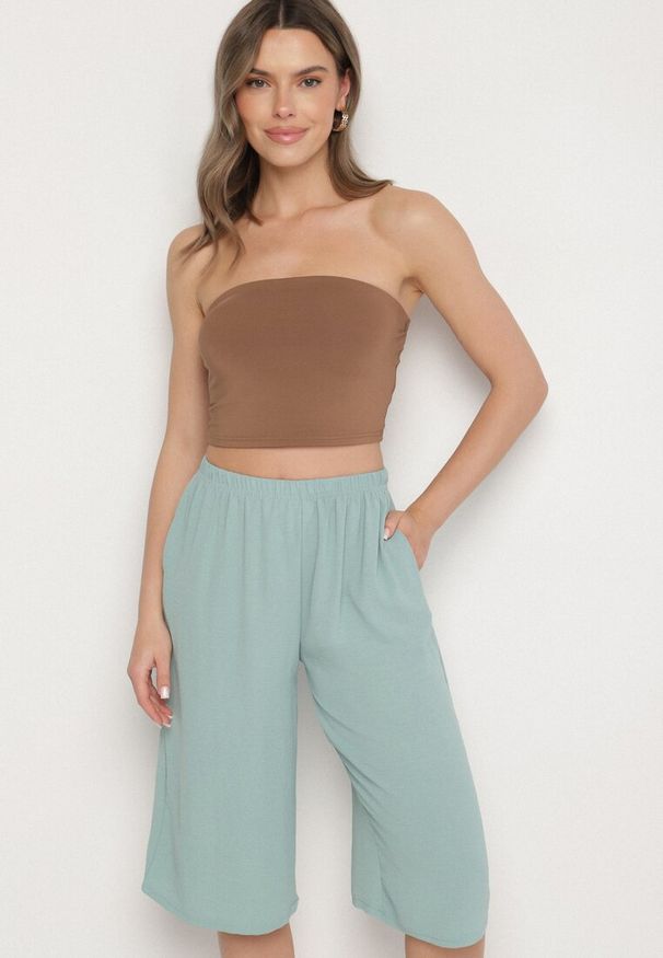 Born2be - Jasnozielone Szerokie Spodnie z Gumką w Pasie 3/4 z Kieszonkami Efronessa. Okazja: na co dzień, na spotkanie biznesowe. Kolor: zielony. Styl: casual, biznesowy, klasyczny