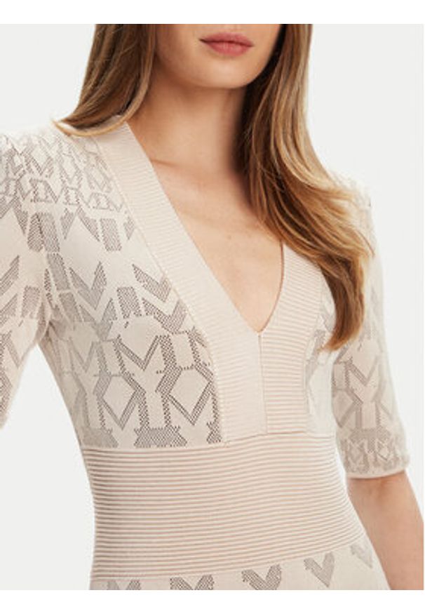 Marciano Guess Sukienka dzianinowa 5YGK20 5877Z Beżowy Slim Fit. Kolor: beżowy. Materiał: wiskoza