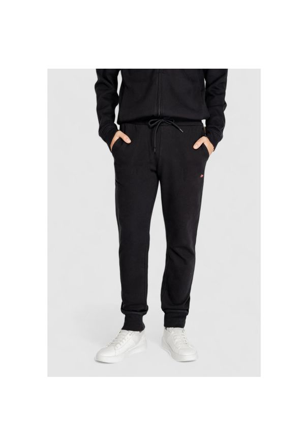 Napapijri - Spodnie Mężczyzna NAPAPIJRI MALIS. Kolor: czarny