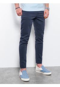 Ombre Clothing - Spodnie męskie chinosy SLIM FIT - granatowe - Rozmiar: M. Okazja: na co dzień. Kolor: niebieski. Materiał: elastan, tkanina, bawełna. Styl: casual