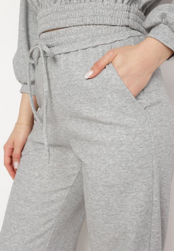 Born2be - Szary Komplet Bawełniany Spodnie Szerokie ze Sznurkiem w Pasie i Bluza ze Ściągaczami Urionne. Kolor: szary. Materiał: bawełna
