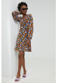 only - Only sukienka kolor fioletowy mini rozkloszowana. Kolor: fioletowy. Materiał: tkanina. Typ sukienki: rozkloszowane. Długość: mini #5