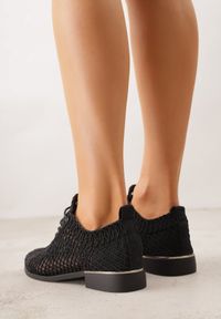 Born2be - Czarne Ażurowe Półbuty z Metaliczną Wstawką Homonis. Okazja: na co dzień. Kolor: czarny. Wzór: ażurowy. Styl: casual, elegancki #5