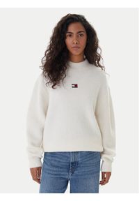 Tommy Jeans Golf Badge DW0DW22109 Écru Relaxed Fit. Typ kołnierza: golf. Materiał: syntetyk #1