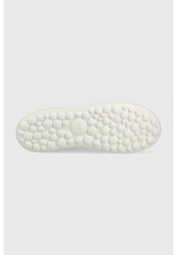 Camper sneakersy skórzane Pelotas XLF kolor biały. Nosek buta: okrągły. Zapięcie: sznurówki. Kolor: biały. Materiał: skóra. Obcas: na obcasie. Wysokość obcasa: niski