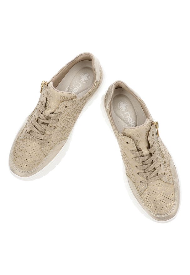 Beżowe Półbuty Rieker Modne Obuwie Damskie. Okazja: na co dzień. Kolor: beżowy. Materiał: jeans. Szerokość cholewki: normalna