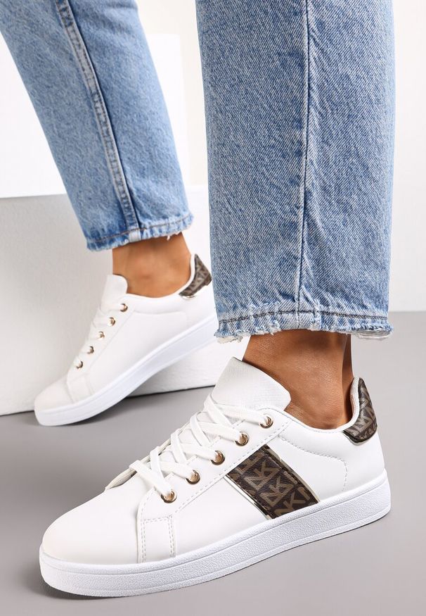 Renee - Biało-Brązowe Sneakersy Sznurowane z Wstawkami Danthe. Kolor: biały. Materiał: jeans