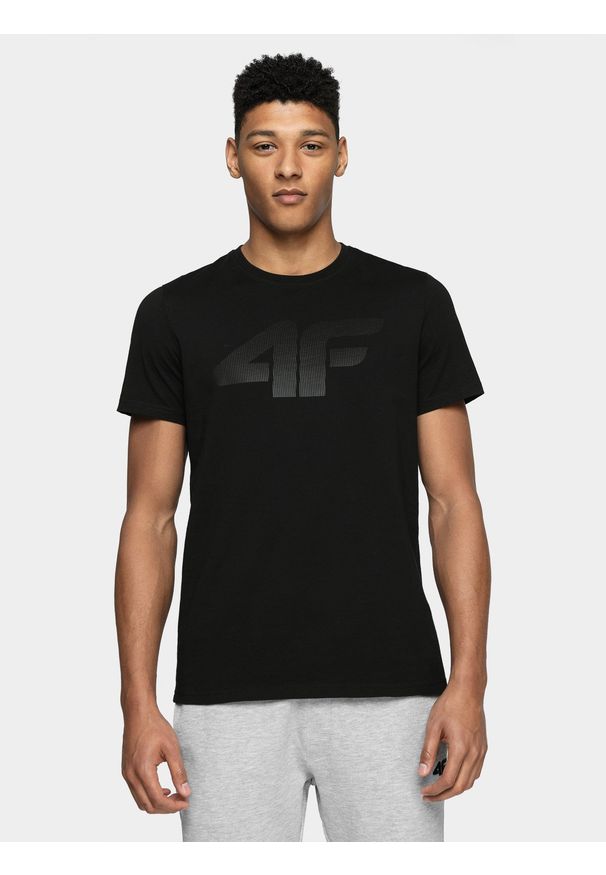 4f - T-shirt regular z nadrukiem męski. Kolor: czarny. Wzór: nadruk