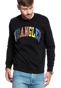 Wrangler - MĘSKA BLUZA WRANGLER LOGO SWEAT BLACK W6B6HY100. Wzór: nadruk