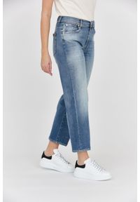 7 FOR ALL MANKIND Jasnoniebieskie jeansy damskie z przetarciem THE MODERN STRAIGHT, Rozmiar 27. Kolor: niebieski