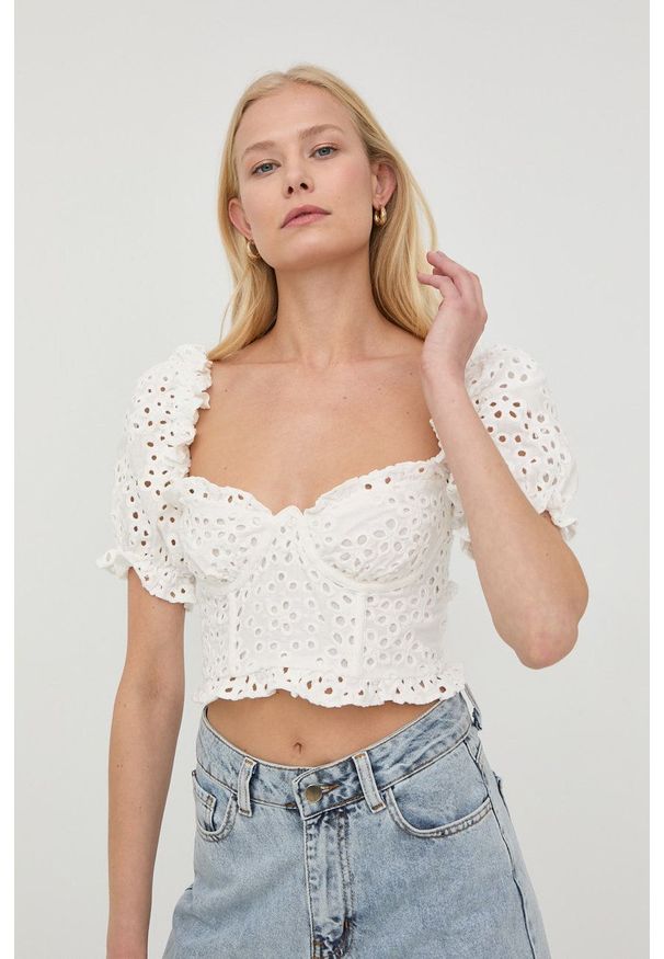 For Love & Lemons top lniany damska kolor biały. Typ kołnierza: dekolt hiszpanka. Kolor: biały. Materiał: len. Długość: krótkie