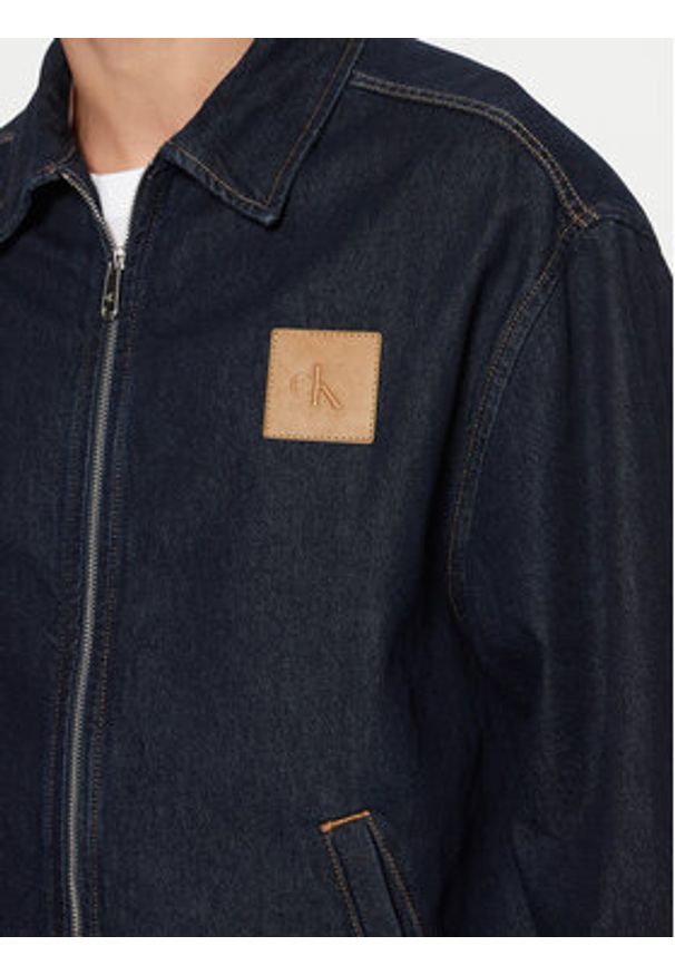 Calvin Klein Jeans Kurtka jeansowa J30J327087 Granatowy Relaxed Fit. Kolor: niebieski. Materiał: bawełna