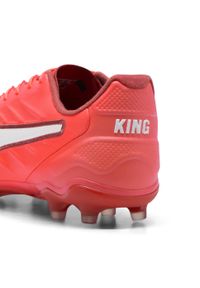Puma - Buty piłkarskie KING Pro FG/AG PUMA Glowing Red White Fire. Kolor: czerwony, biały, wielokolorowy. Szerokość cholewki: normalna. Sport: piłka nożna