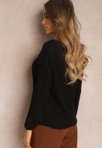Renee - Czarny Sweter Hyrmereia. Kolor: czarny. Materiał: dzianina. Długość rękawa: długi rękaw. Długość: długie. Wzór: jednolity