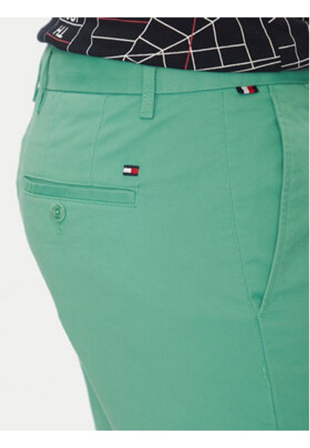 TOMMY HILFIGER - Tommy Hilfiger Szorty materiałowe Brooklyn MW0MW23563 Zielony Regular Fit. Kolor: zielony. Materiał: bawełna