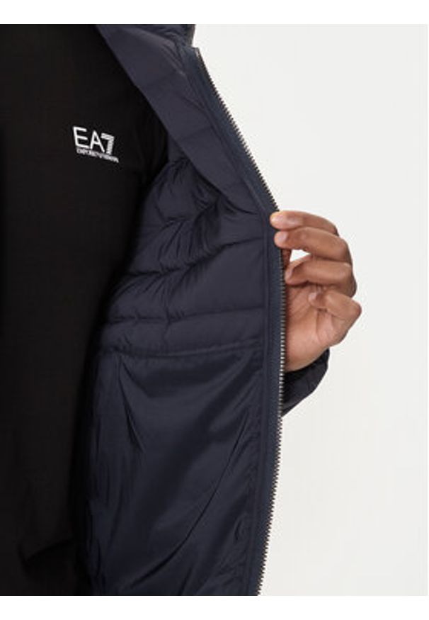 EA7 Emporio Armani Kurtka puchowa 6DPB14 PNHAZ 1562 Granatowy Regular Fit. Kolor: niebieski. Materiał: syntetyk