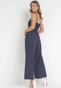 Born2be - Granatowy Kombinezon Delessa. Kolor: niebieski. Długość rękawa: na ramiączkach. Długość: długie. Wzór: aplikacja, kropki. Styl: wizytowy, elegancki #3