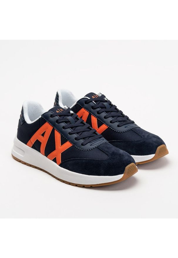 Buty sportowe męskie Armani Exchange Logo Leather (XUX071 XV277 K519). Kolor: niebieski