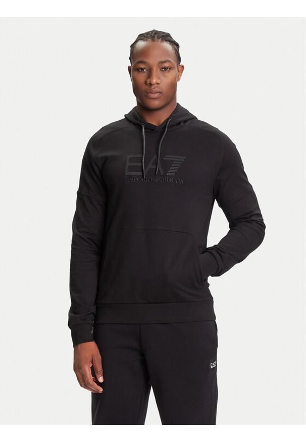 EA7 Emporio Armani Bluza 7M000903 AF13512 UC001 Czarny Regular Fit. Kolor: czarny. Materiał: bawełna