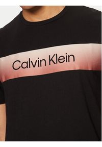 Calvin Klein T-Shirt K10K114163 Czarny Regular Fit. Kolor: czarny. Materiał: bawełna #5