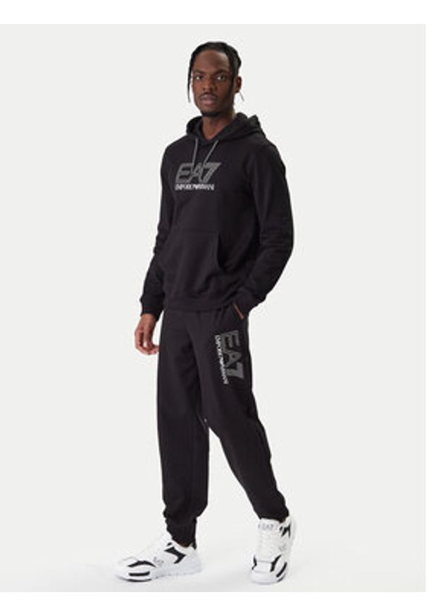 EA7 Emporio Armani Bluza 7M001313 AF13512 UC001 Czarny Regular Fit. Kolor: czarny. Materiał: bawełna
