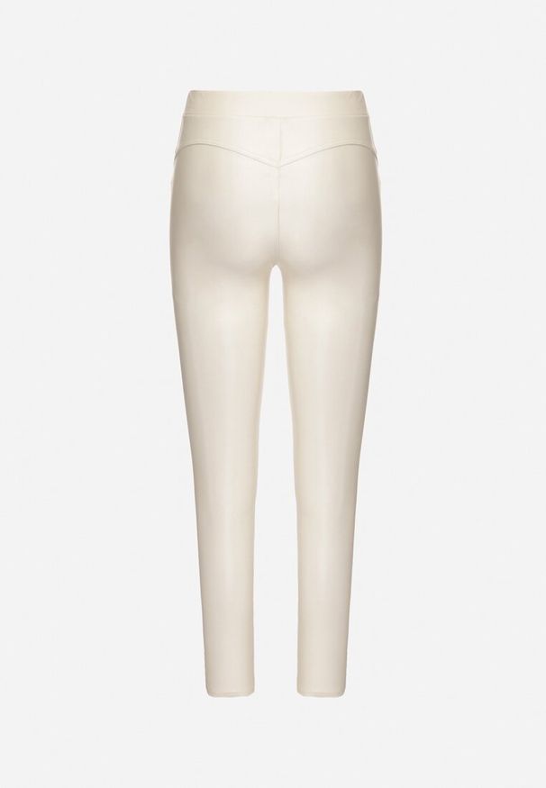 Born2be - Białe Legginsy z Ekoskóry Ocieplane z Efektem Push-Up Labrisa. Okazja: na co dzień. Stan: podwyższony. Kolor: biały. Materiał: materiał. Styl: elegancki, casual