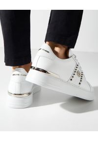 Philipp Plein - PHILIPP PLEIN - Białe sneakersy z ćwiekami. Nosek buta: okrągły. Zapięcie: sznurówki. Kolor: biały. Materiał: guma. Szerokość cholewki: normalna #3