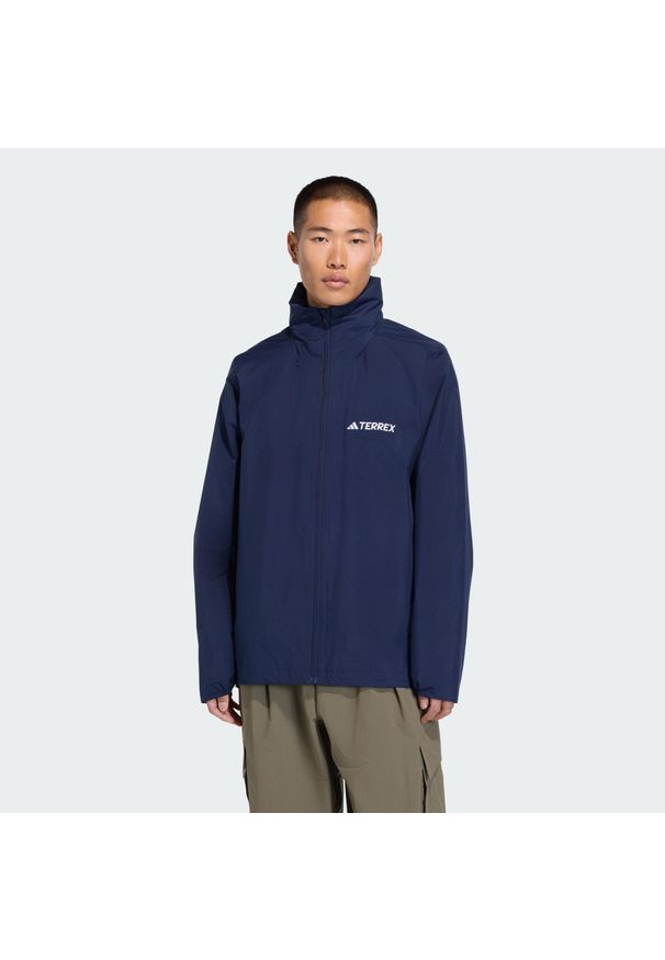 Adidas - Kurtka Multi Essentials 2L Rain. Kolor: niebieski. Technologia: ClimaProof (Adidas). Sport: turystyka piesza