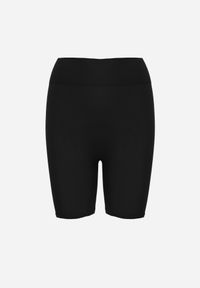 Born2be - Czarne Szorty Kolarki z Wysokim Stanem o Modelującym Fasonie Kimolodia. Okazja: na co dzień. Stan: podwyższony. Kolor: czarny. Styl: casual #4
