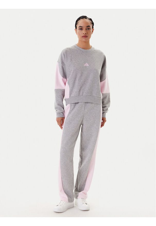 Adidas - adidas Dres Laziday JD2670 Szary Regular Fit. Kolor: szary. Materiał: bawełna