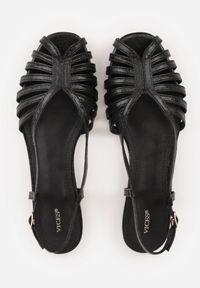 Born2be - Czarne Płaskie Sandały VICES z Cienkimi Paseczkami i Otwartym Noskiem Iphadora. Nosek buta: otwarty. Zapięcie: sprzączka. Kolor: czarny. Materiał: skóra. Sezon: lato. Obcas: na obcasie. Styl: klasyczny. Wysokość obcasa: niski #6