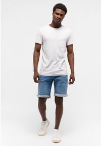 Mustang - MĘSKIE SZORTY MUSTANG Chicago Shorts Z Denim Blue 1015140 5000 523. Materiał: denim