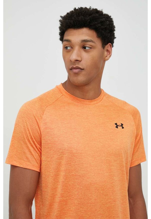 Under Armour t-shirt treningowy tech 2.0 kolor pomarańczowy gładki. Kolor: pomarańczowy. Materiał: skóra, materiał. Długość rękawa: raglanowy rękaw. Wzór: gładki