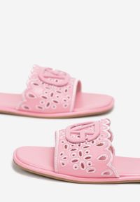 Born2be - Różowe Klapki Emalina. Nosek buta: otwarty. Kolor: różowy. Wzór: ażurowy, jednolity, kwiaty. Styl: klasyczny #3