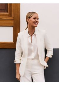 Reserved - Satynowa koszula z wiskozy - biały. Kolor: biały. Materiał: wiskoza, satyna #1