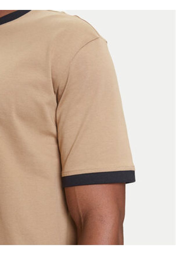 Adidas - adidas T-Shirt adicolor 2000s Cali JX1516 Beżowy Loose Fit. Kolor: beżowy. Materiał: bawełna
