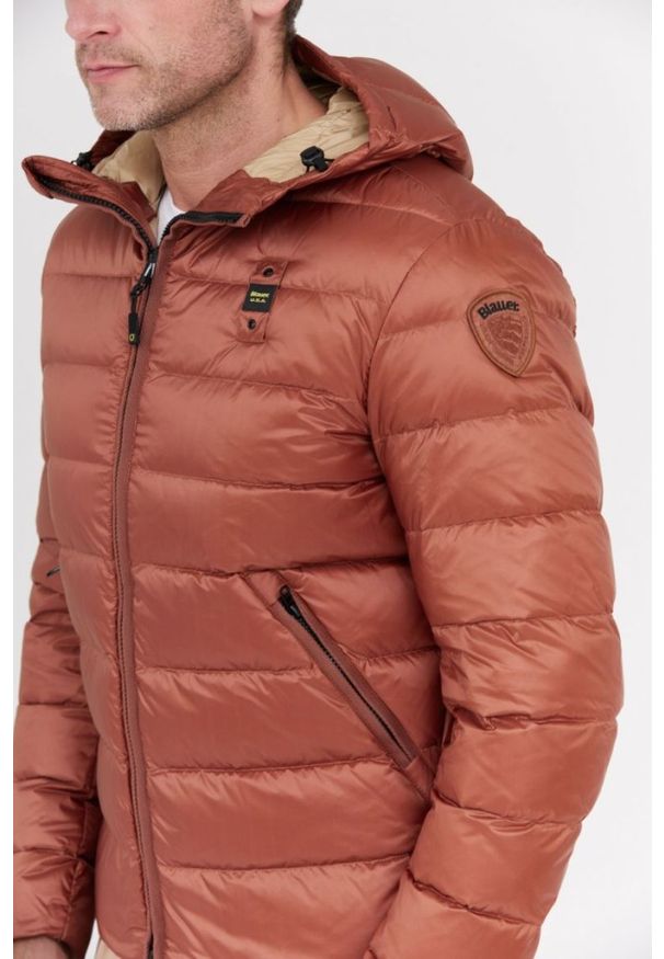 Blauer USA - BLAUER Brązowa męska puchowa kurtka Sergio z kapturem, Rozmiar M. Typ kołnierza: kaptur. Kolor: brązowy. Materiał: puch