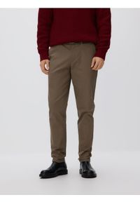 Reserved - Spodnie chino slim z paskiem - jasny zielony. Kolor: zielony. Materiał: bawełna, tkanina #1