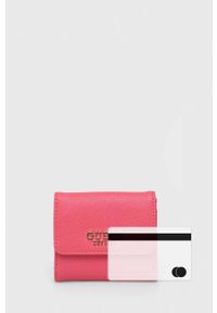 Guess portfel damski kolor różowy. Kolor: różowy. Materiał: materiał. Wzór: gładki #2