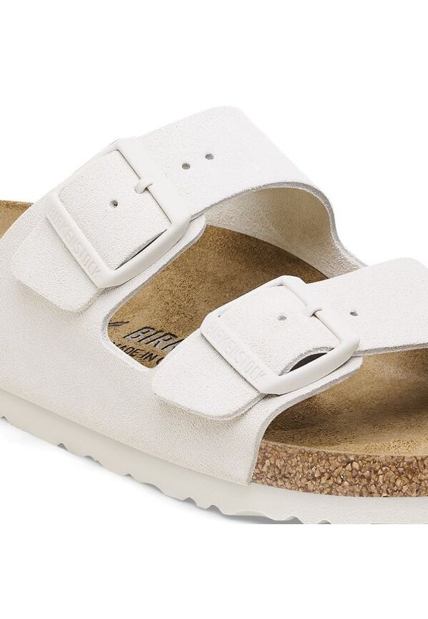 Birkenstock - Klapki męskie BIRKENSTOCK ARIZONA LEVE ANTIQUE WHITE. Okazja: do pracy, na co dzień, na spacer. Kolor: biały. Styl: casual