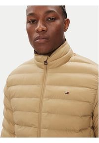 TOMMY HILFIGER - Tommy Hilfiger Kurtka przejściowa MW0MW37634 Beżowy Regular Fit. Kolor: beżowy. Materiał: syntetyk