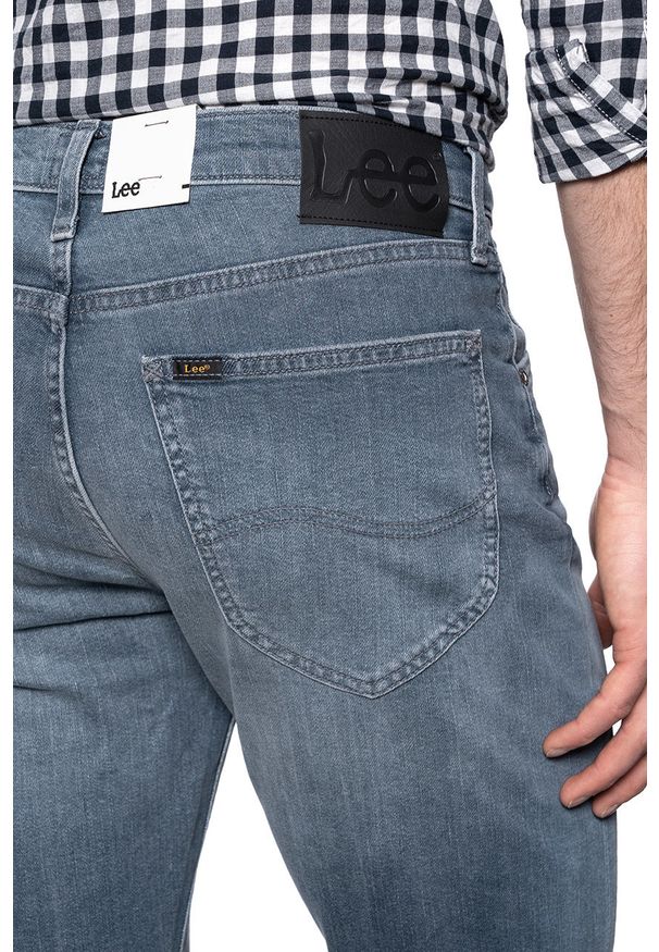 Lee - SPODNIE MĘSKIE LEE AUSTIN VISUAL SHARK L733NKUQ 112119937