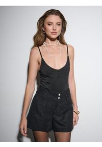 Sinsay - Szorty slim - czarny. Kolor: czarny #1