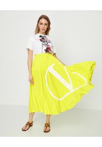 VALENTINO - Żółta plisowana spódnica VLogo. Stan: podwyższony. Kolor: żółty. Materiał: materiał. Wzór: aplikacja #4
