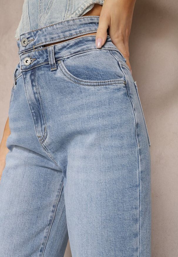 Renee - Jasnoniebieskie Szerokie Jeansy High Waist z Kieszeniami Leorrio. Okazja: na co dzień. Stan: podwyższony. Kolor: niebieski. Styl: casual, elegancki