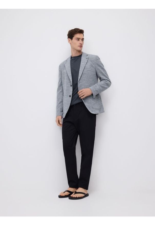 Reserved - Spodnie chino slim fit - czarny. Kolor: czarny. Materiał: bawełna, tkanina